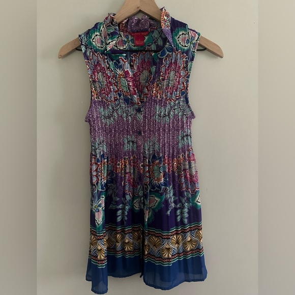 Sunny Leigh Multicolor Sleeveless Top - Picture 1 of 3